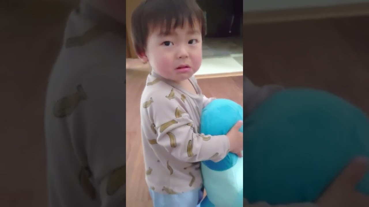 Wake up from a nap and look for mom 👶💦お昼寝から起きてママを探しちゃう👶💦