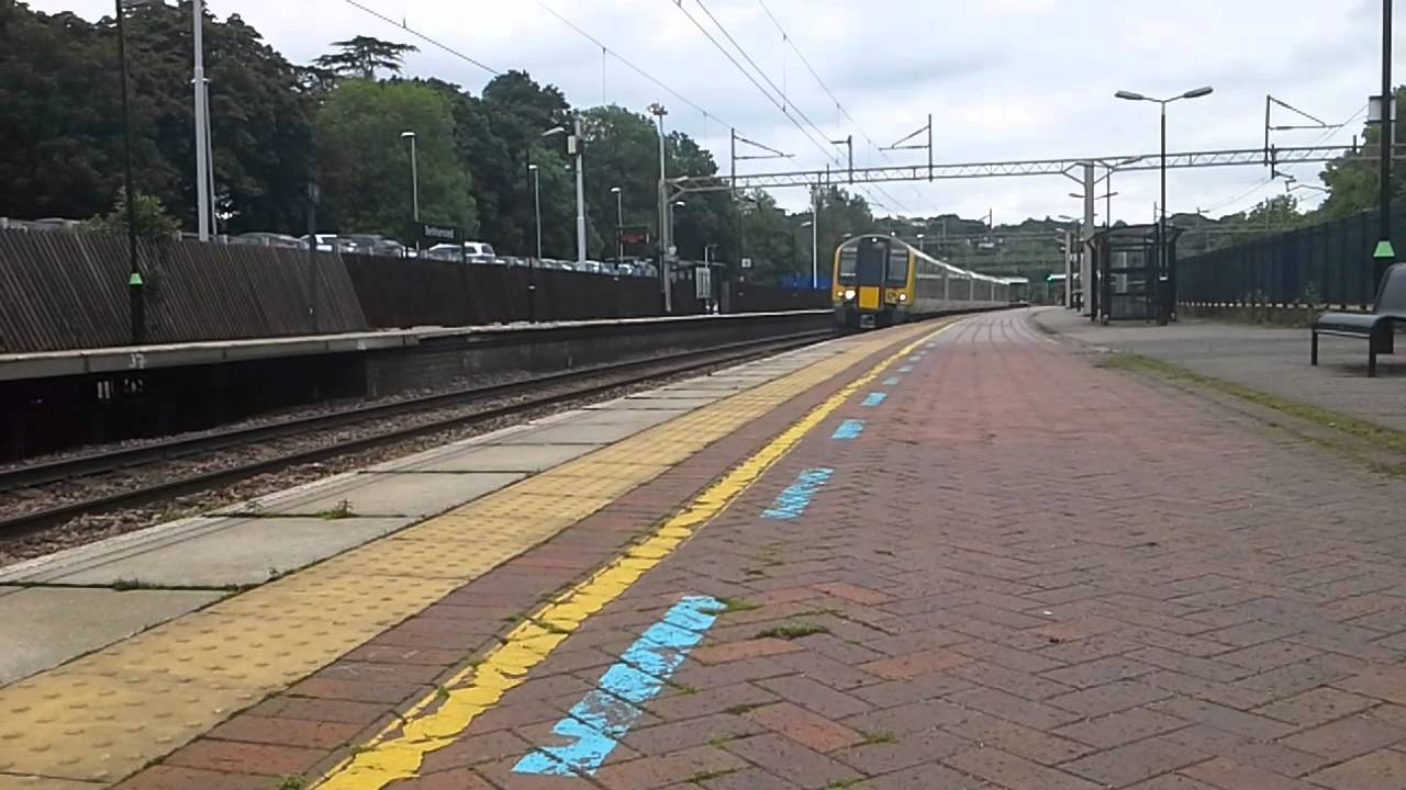 Trains at: Berkhamsted,  WCML, 30/5/14