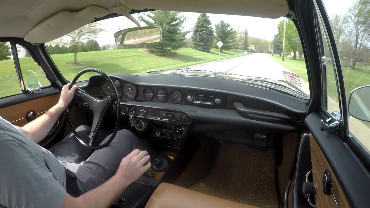 1971 Volvo 1800E | Start & Driving