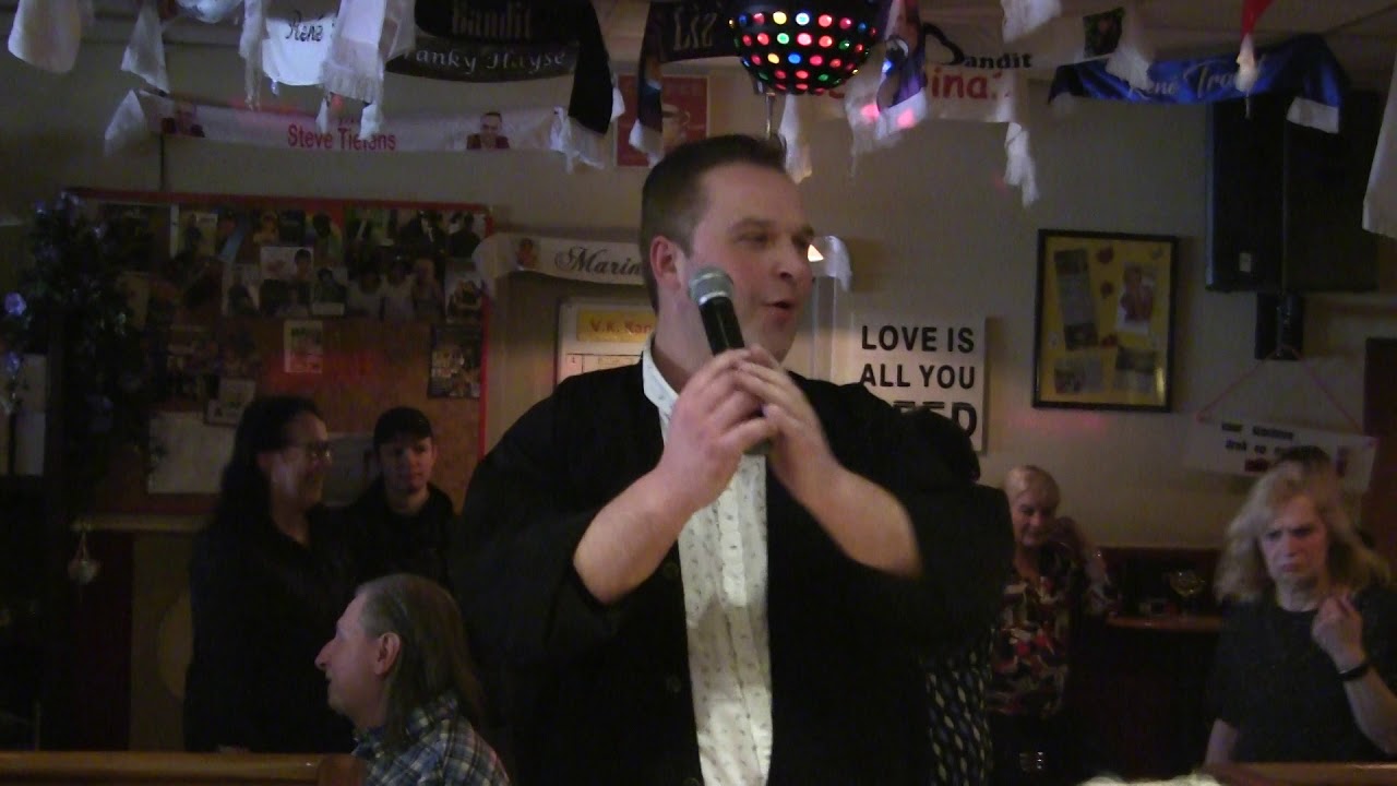 René Troost met ik draag nog steeds jou ring om me vinger in de Ambiance te Zelzate op Paasmaandag