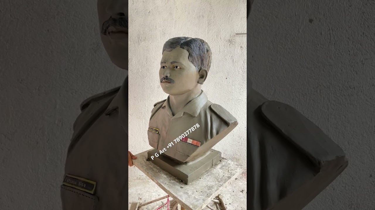 Soldier statue #humanstatue #art #humansculpture #army #metalstatue #bronzestatue #sculpture