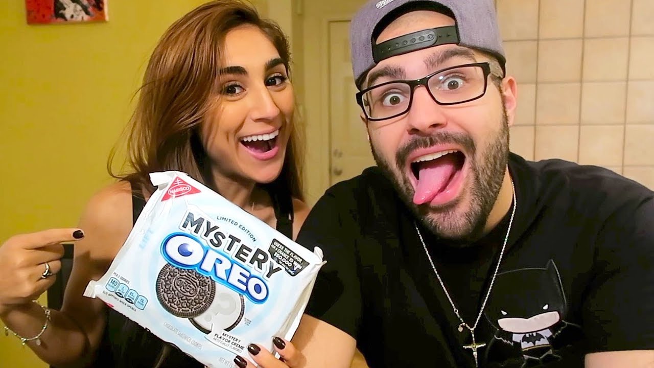 TRYING THE NEW MYSTERY OREO CHALLENGE w/AA9Skillz!!