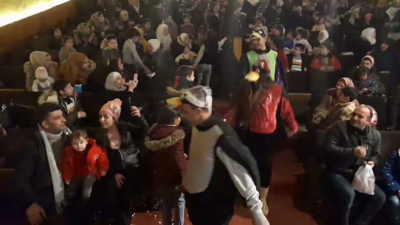 مسرحية البطاريق