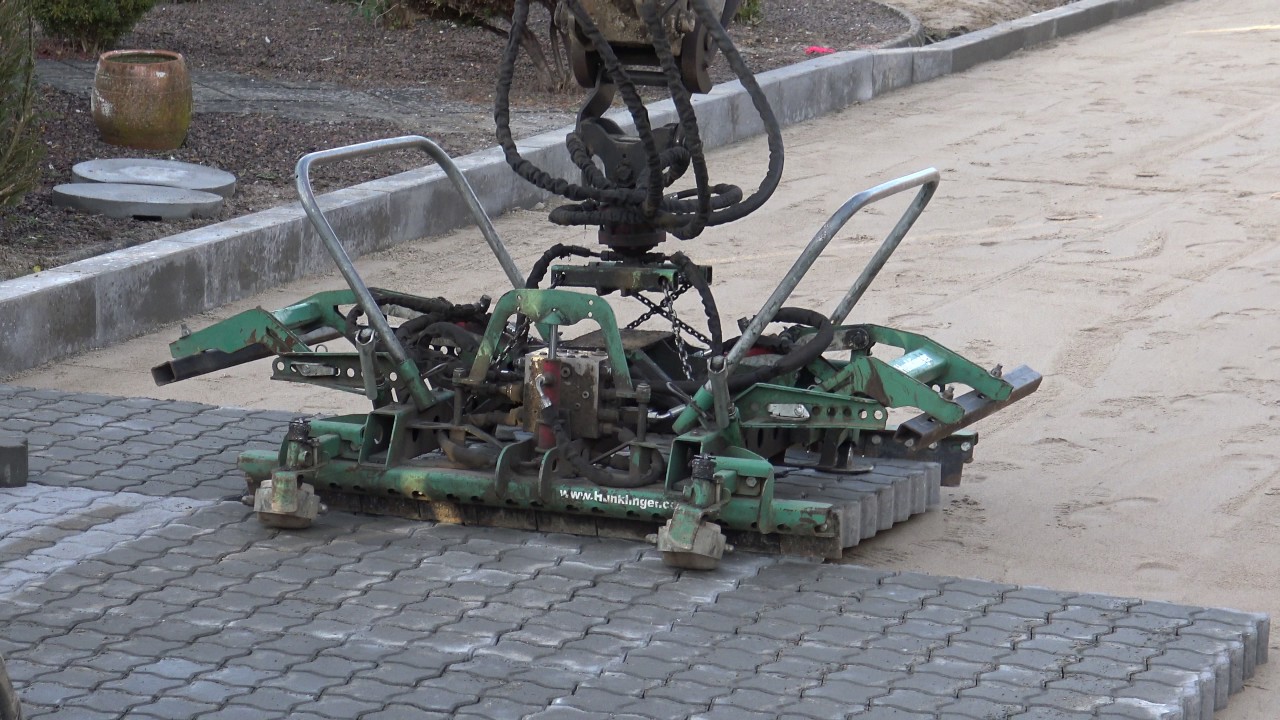 CASE CX36B with HUNKLINGER Laying Clamp