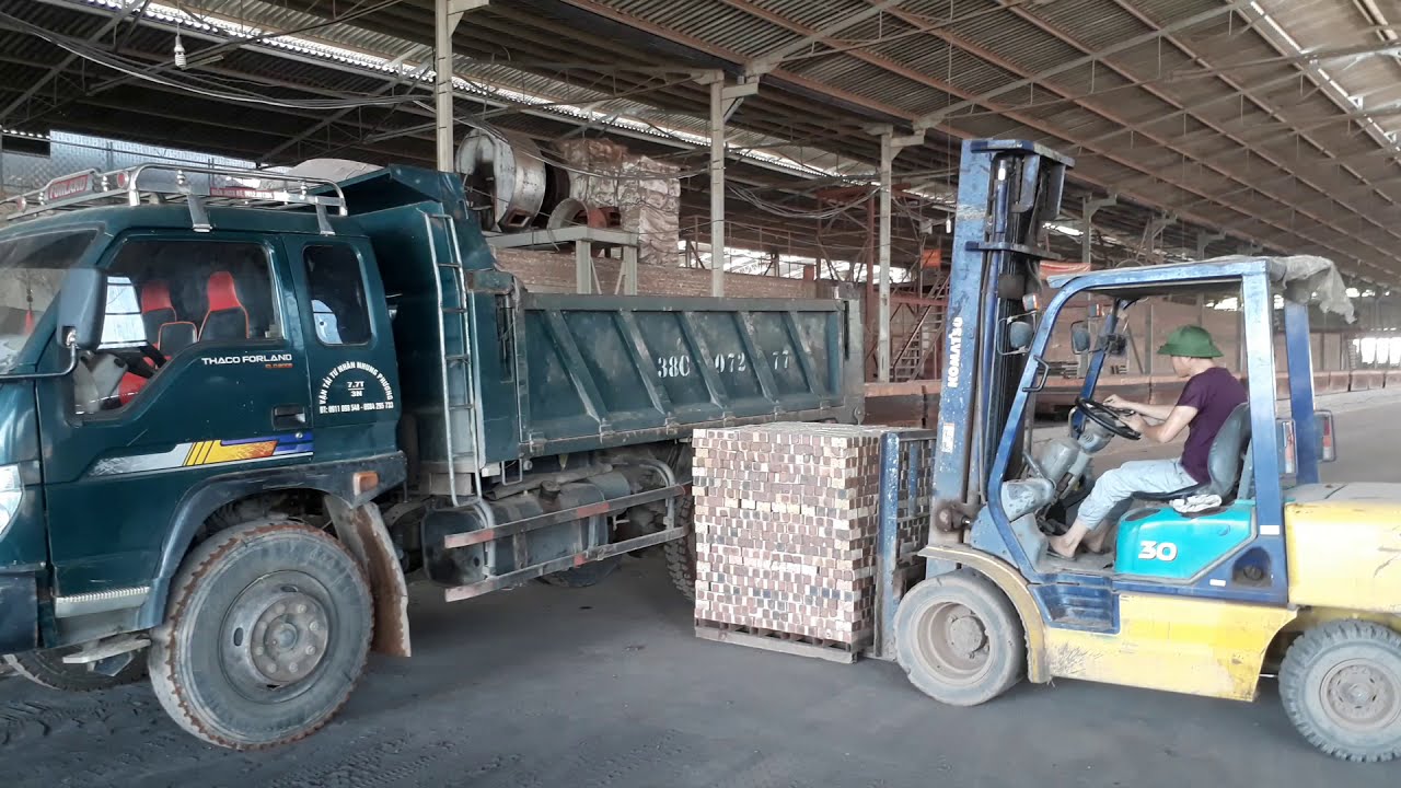 Kỹ thuật lái xe nâng thượng thừa