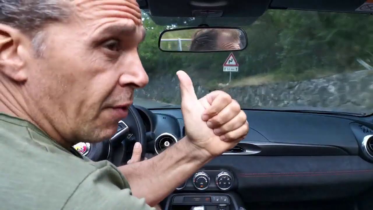 Abarth 124 SPIDER - Test Drive sul Passo del Muraglione  - Mountain Test Drive (TEST DRIVE ITA)