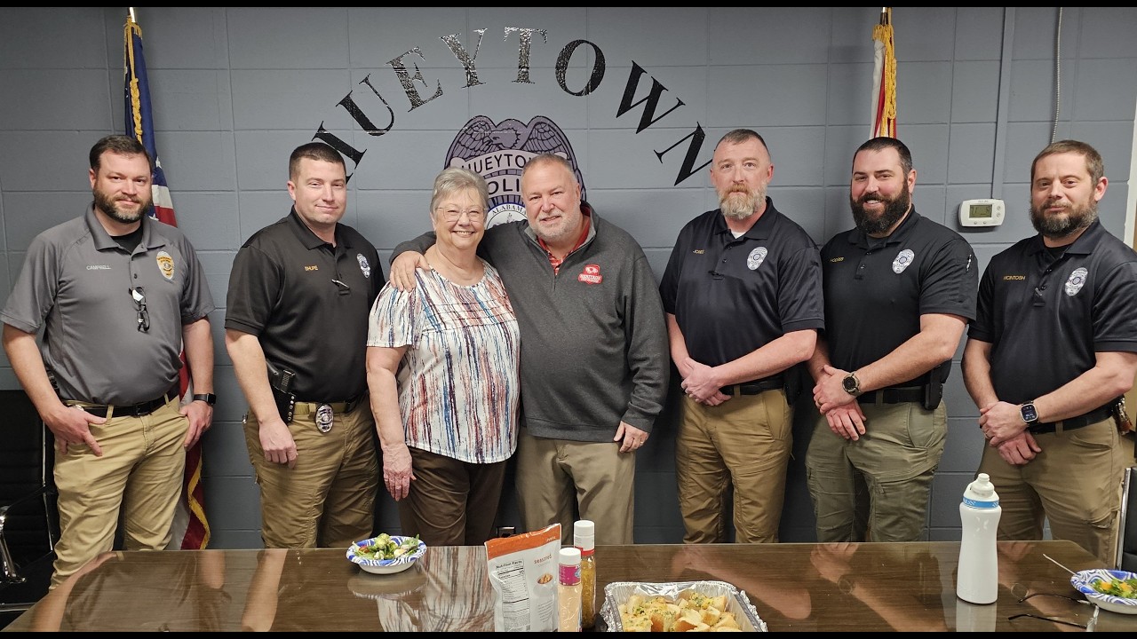 Lasagna, Chicken Parmesan, Cheesy Bread, Salad, Fruit Dumplings, Feeding Hueytown's Finest