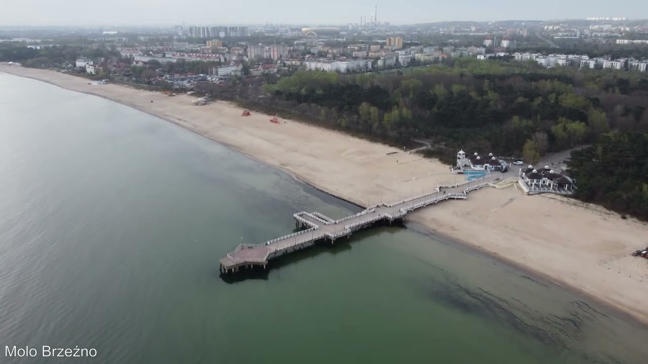 Gdaňsk - Beach Brzeźno - April drone flight
