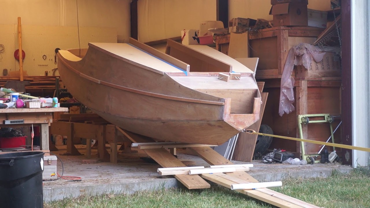How to turn over a large boat alone