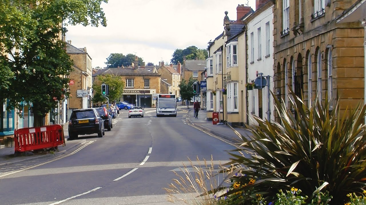 A little bit of Crewkerne ~ June 2022 // JVC GY-HM 150E