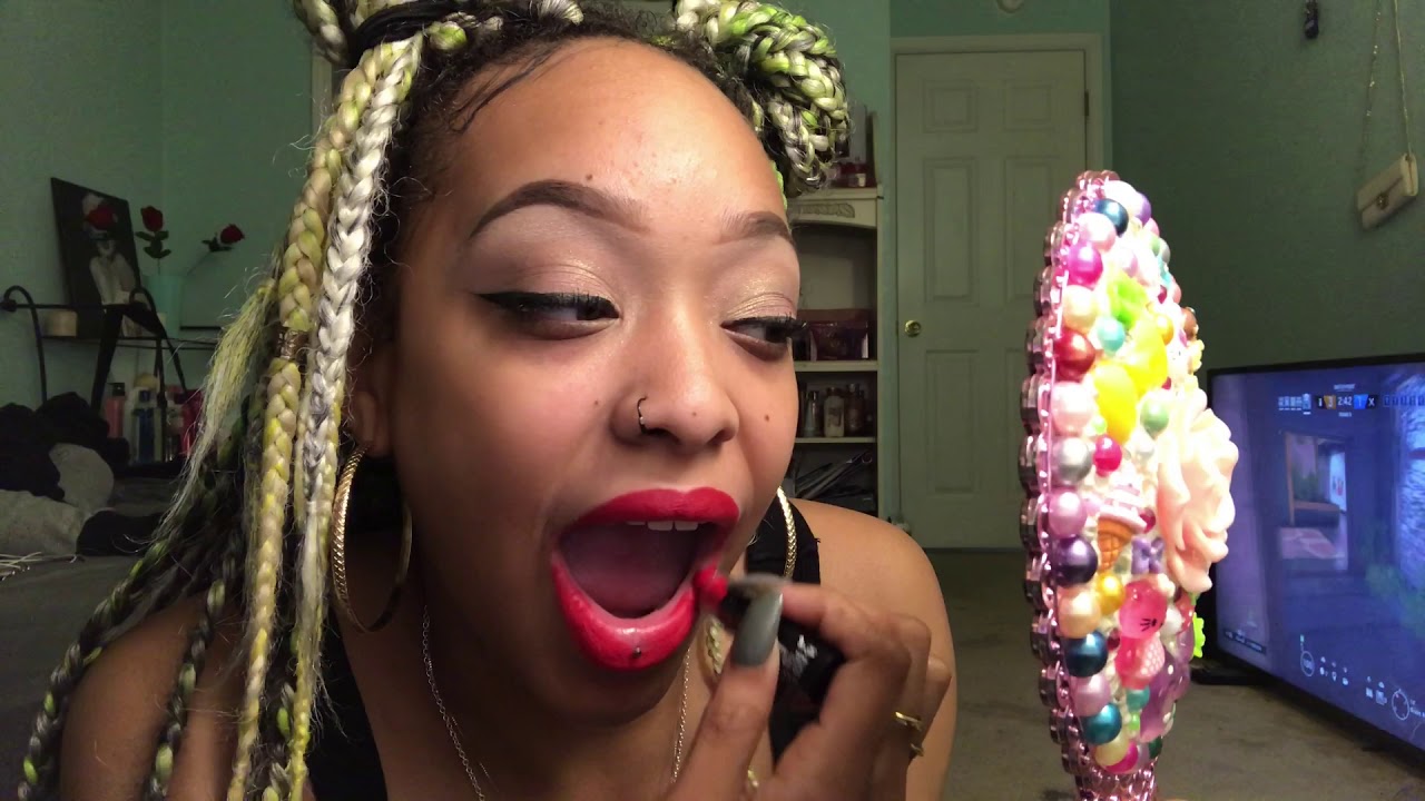ASMR | Lip Application | Soft Whispers | Lip Smacking