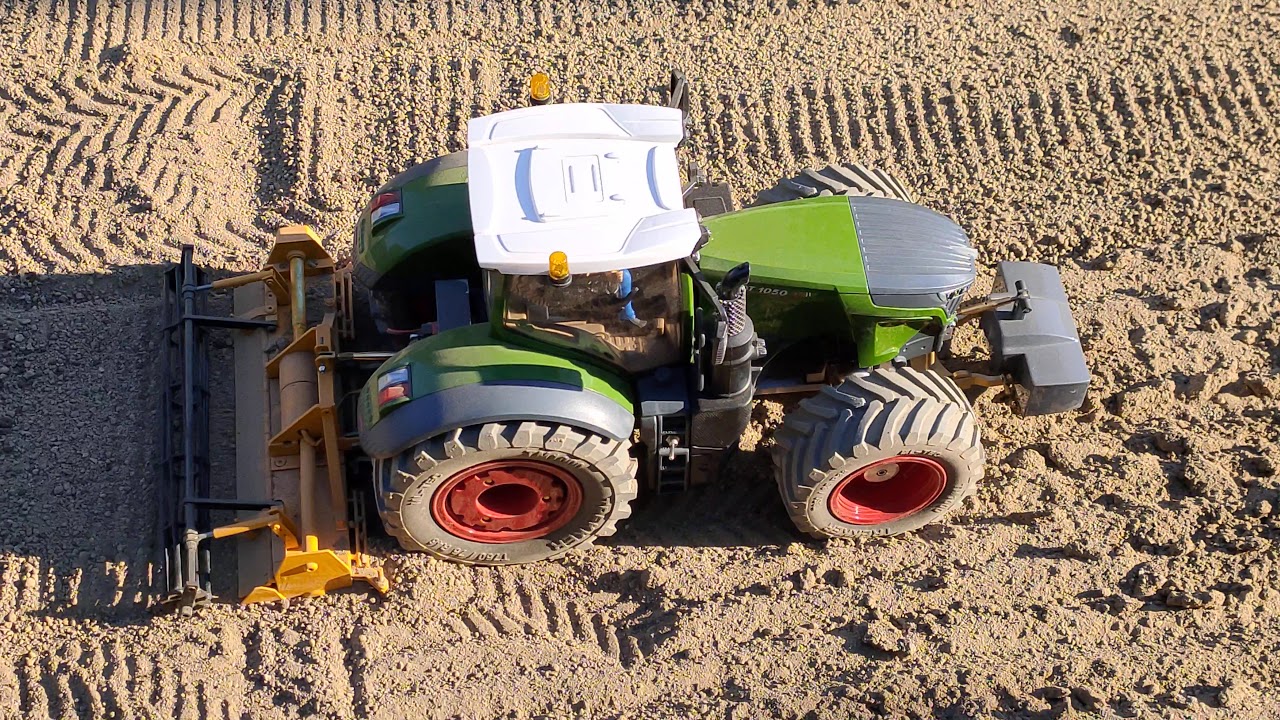 Fendt 1050 Ml tec RC con fresa😉