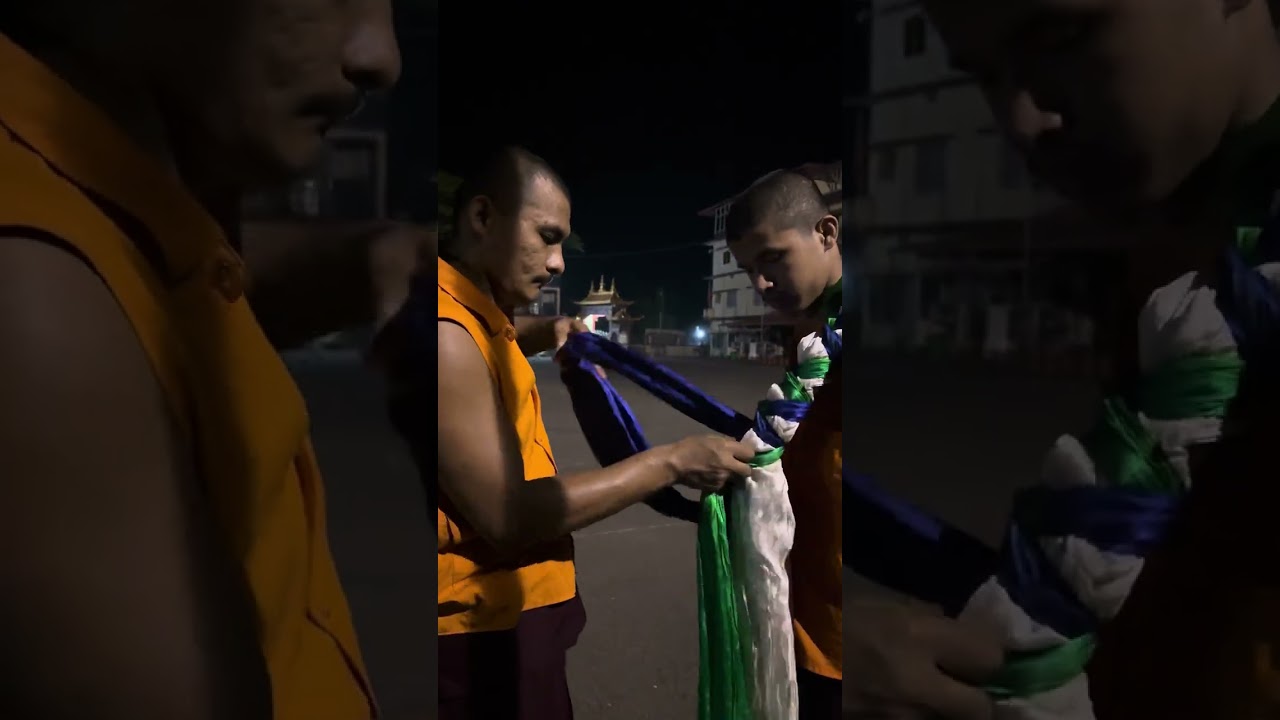 མཆོད་འཆམ་གྱི་གཟན་ལ་མེ་ཏོག་བཟོ་ཚུལ། “How to make flowers on a Zhen (གཟན་) for offering ritual dance.