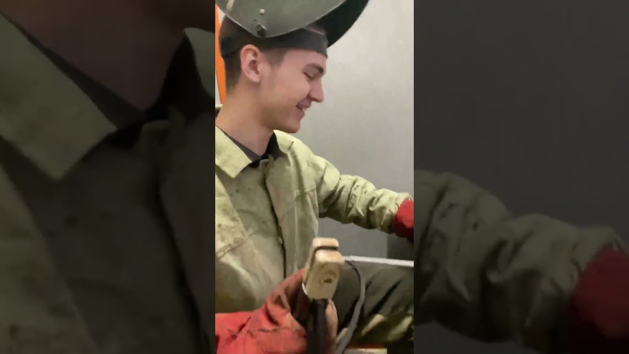 СВАРЩИКИ ЗАПУСТИЛИ СТРИМ | ВАРИМ В ШАРАГЕ ДЕТАЛИ