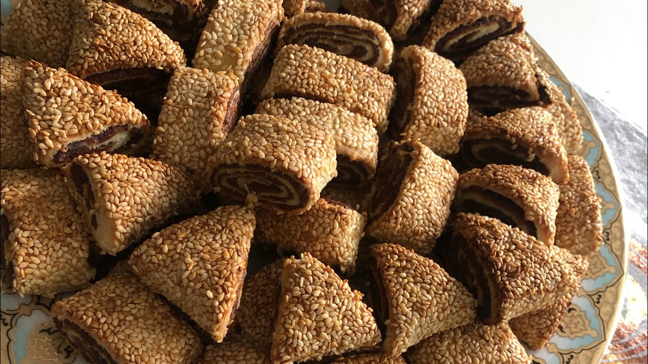 ئامادەکردنی کولیچەی خورما و کونجی/ Kolicha