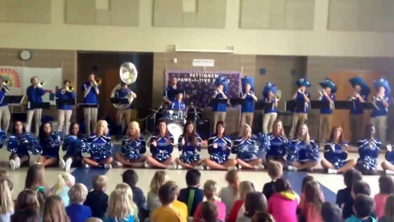 IPFW Pep Band performing 
