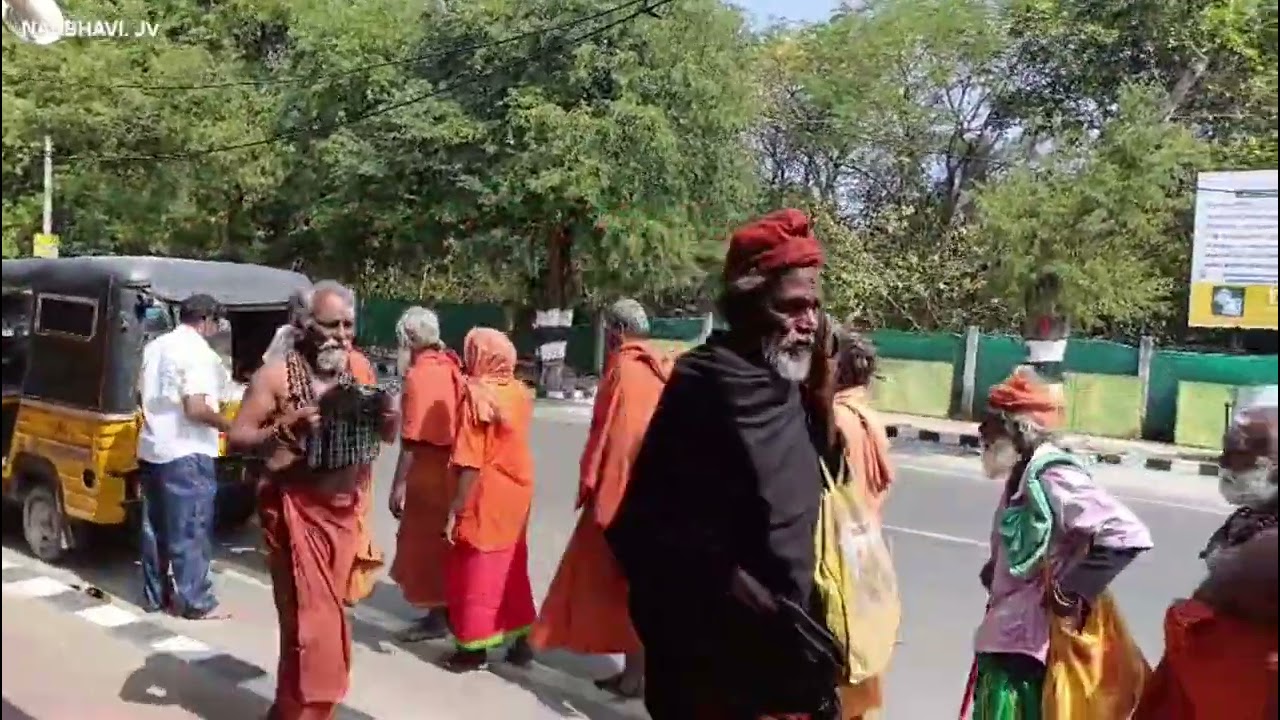 Bedsheet donation for tiruvannmalai saadhu's