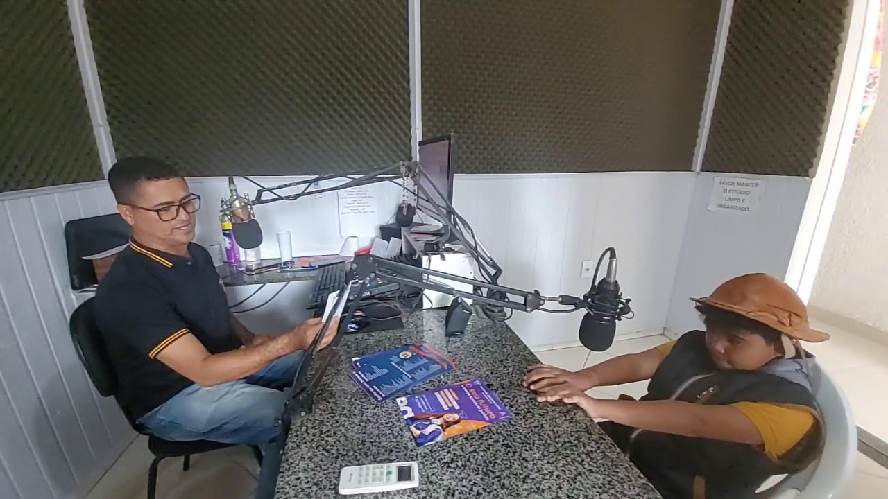 Cantor Pedro vaquerinho no Programa Fuzue Total com Jomar Silva ao vivo na Rádio São Felipe FM 87.9m