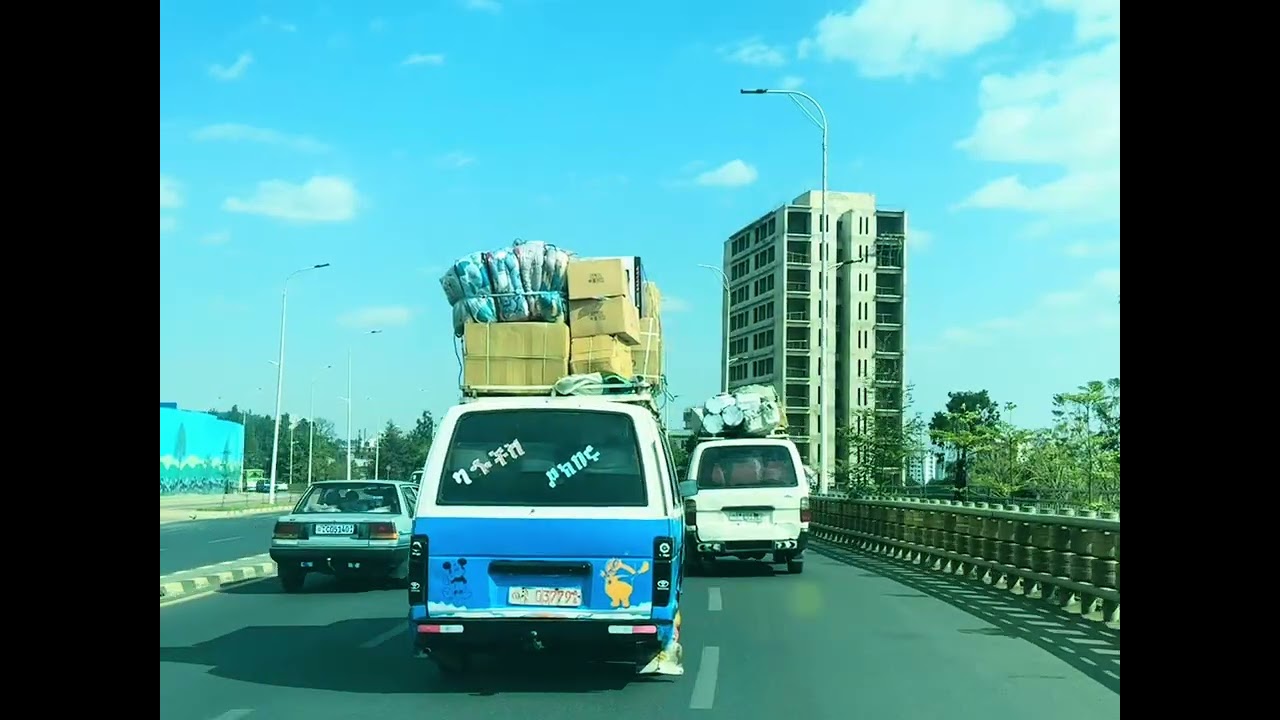 ከ አራት ኪሎ ቀበና አቧሬ ሴቶች አደባባይ