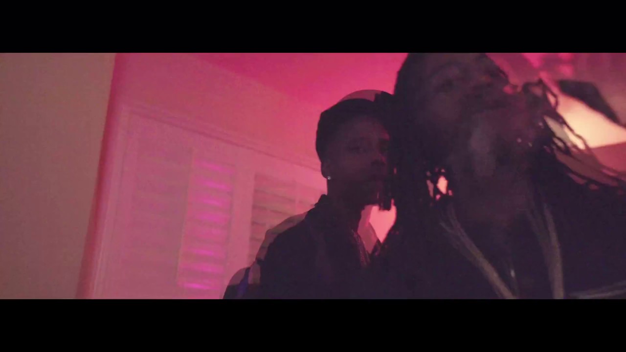 Woodrotheman ft. Vellthejuggman-Laughin 2 the bank (Official Video)