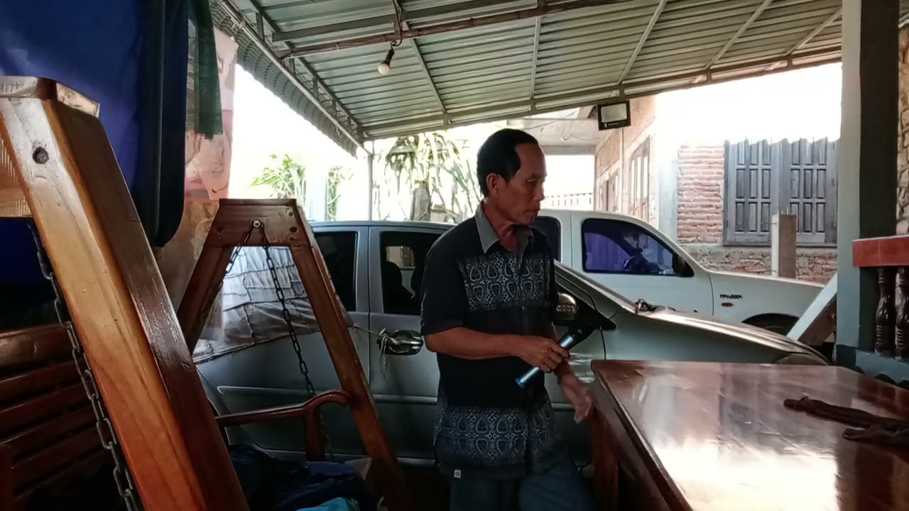 ຂ່ອານຸຍາດເຈົ້າຂອງເພັງລິຂະສິດທັງຫລາຍຂ້າພະເຈົ້າฝືກຮ້ອງເພັງເພື່ອຄວາມບັນເທີງ​ເພັງ​  ສາວຫົວພັນ