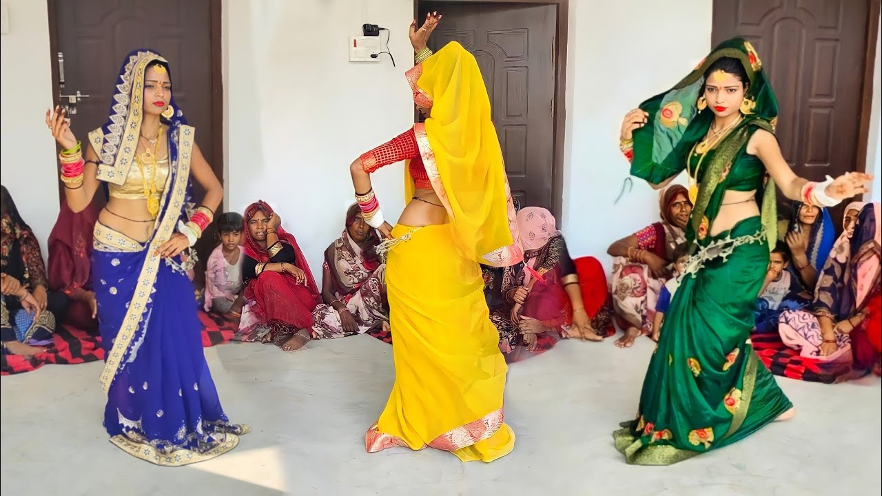 टक्कर का Dance !! नई बहू का डांस !! लुट गयो जिला इटावा तहसील दइया धोखे में लुट गई रे @Dj remix