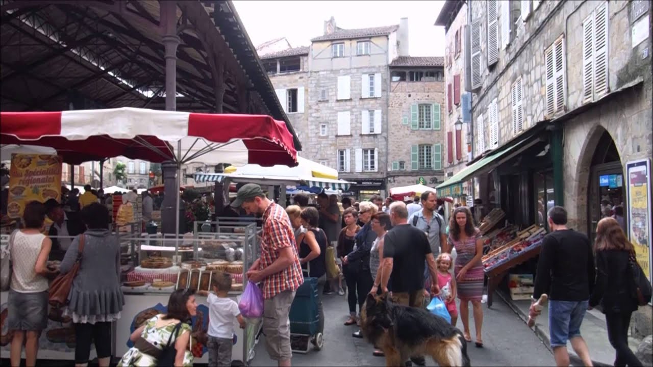 Figeac (France): Visit Saturday morning market - le marché du samedi matin