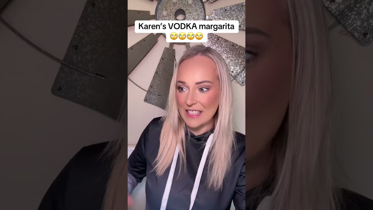 Karens margarita war 🫣#karen #restaurantmanager #story #storytime #restaurant #funny
