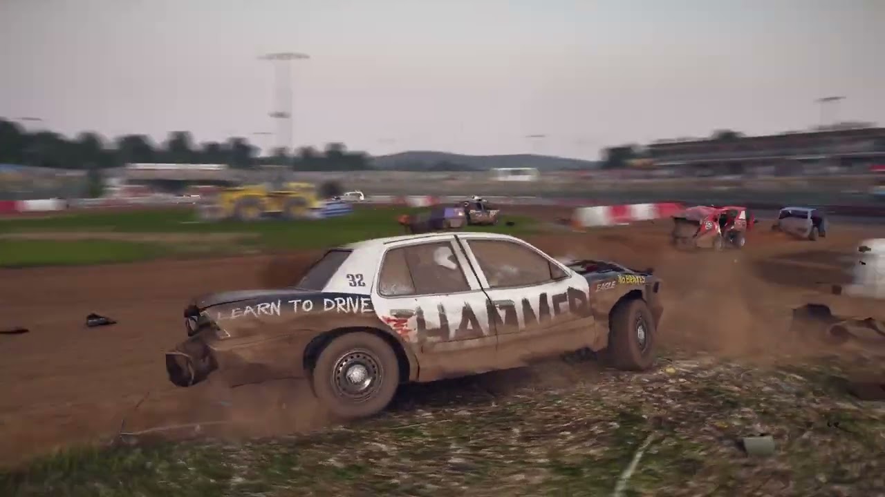 WRECKFEST | EXTREME RACE WITH A POLICE CAR IN FIGURE 8 CIRCUIT | BANGER RACING