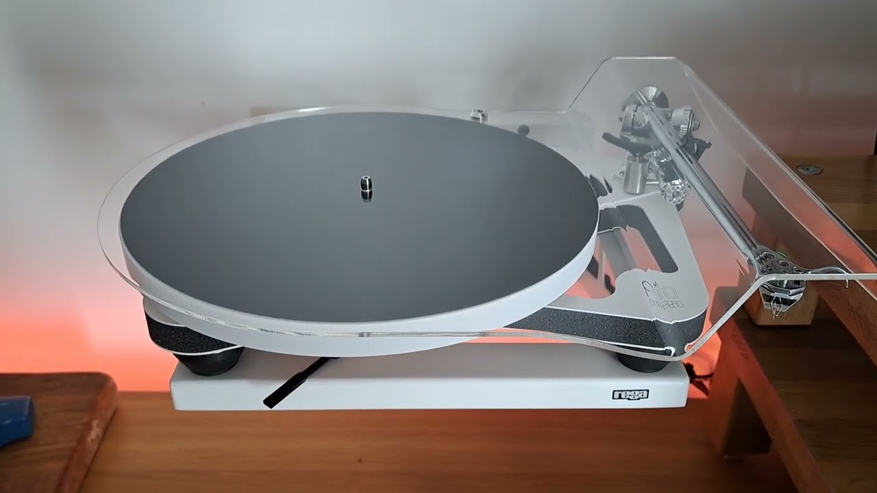 Rega's P10 turntable, my initial thoughts.