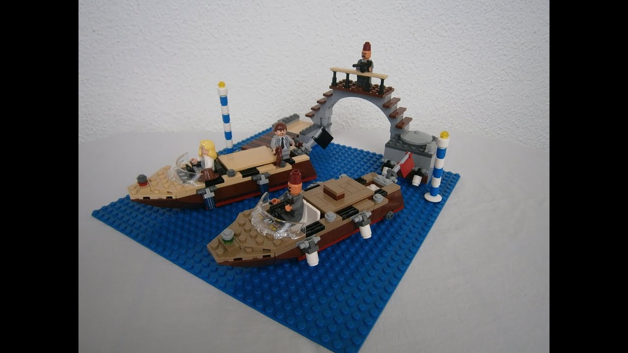 Lego Indiana Jones : Venice Canal Chase, Set 7197 with Blue Baseplate