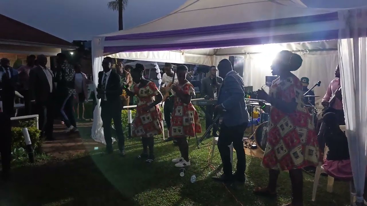 Kampamire aha orukiiri-echoes of hope band 