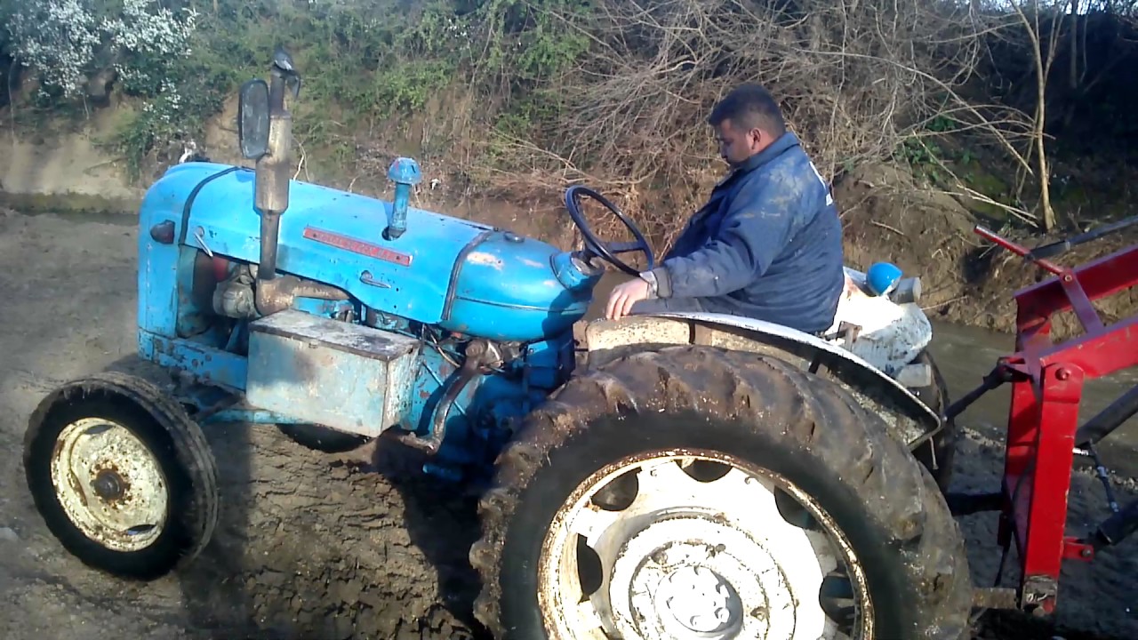 Fordson  Evlat çıkartıyor