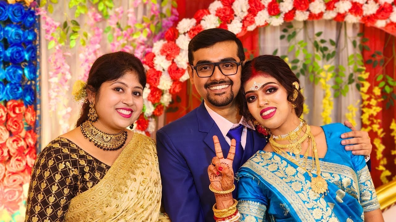 পৃথার রিসেপশনে ওর শশুর বাড়ি গেলাম