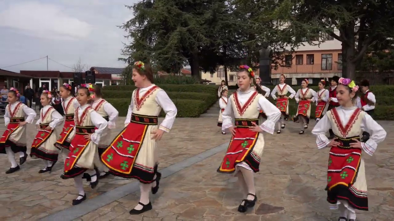 Танцов състав Аксаково-  Джиновско хоро