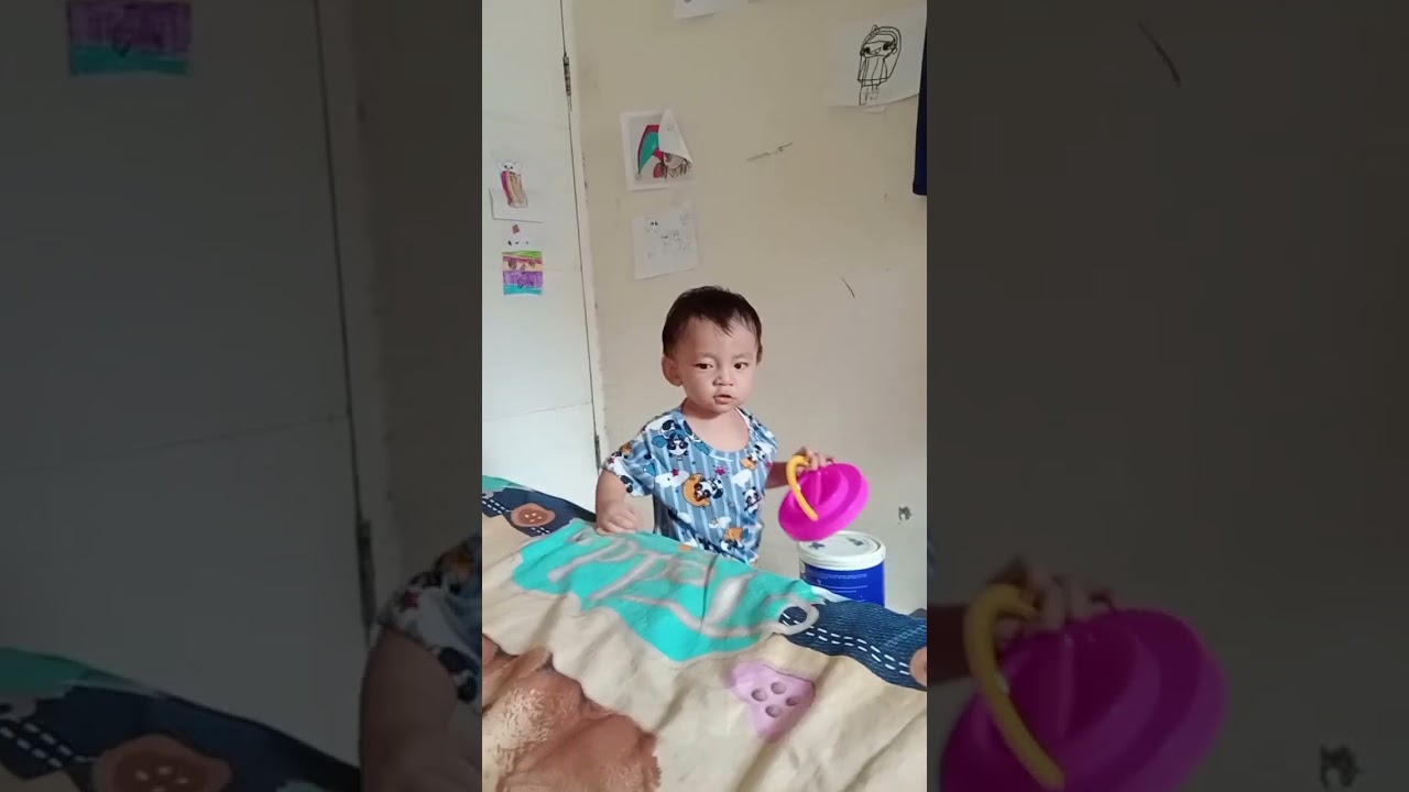 Hanan usia 10 bulan...anak mamah sehat,ganteng,pinter