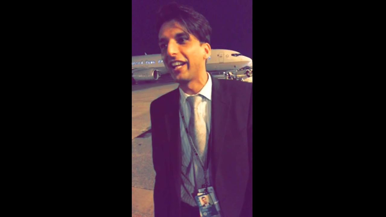 Funny Pakistani Indus tv news reporter