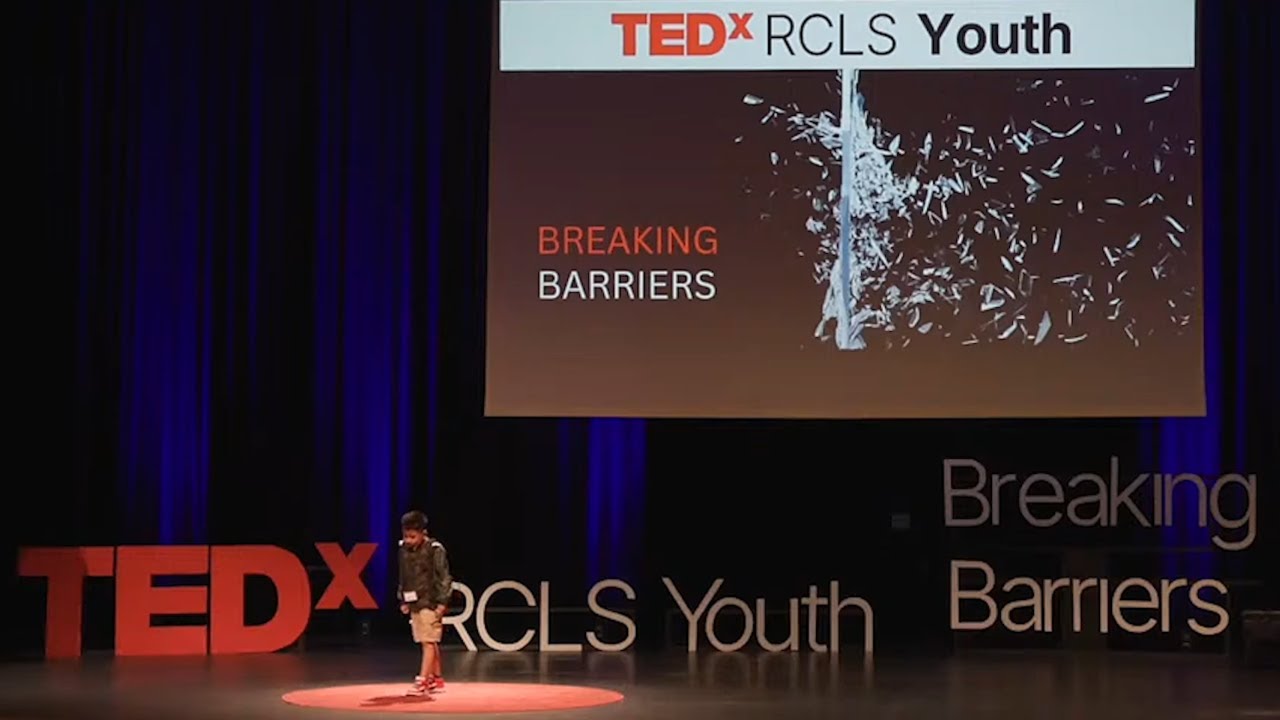 Mantente enfocado, lo mejor est&aacute; por venir | Dilmer Lopez | TEDxRCLS Youth