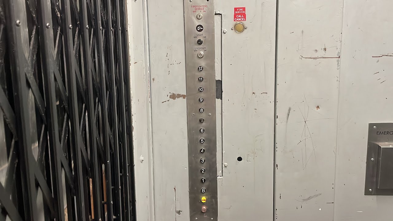 Gated Otis Service Elevator @ The Grandeur - Chicago, IL.