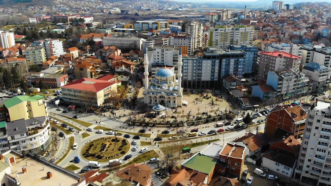 Ezani nga Naser Gashi, xhamia Isa Beg, Mitrovicë