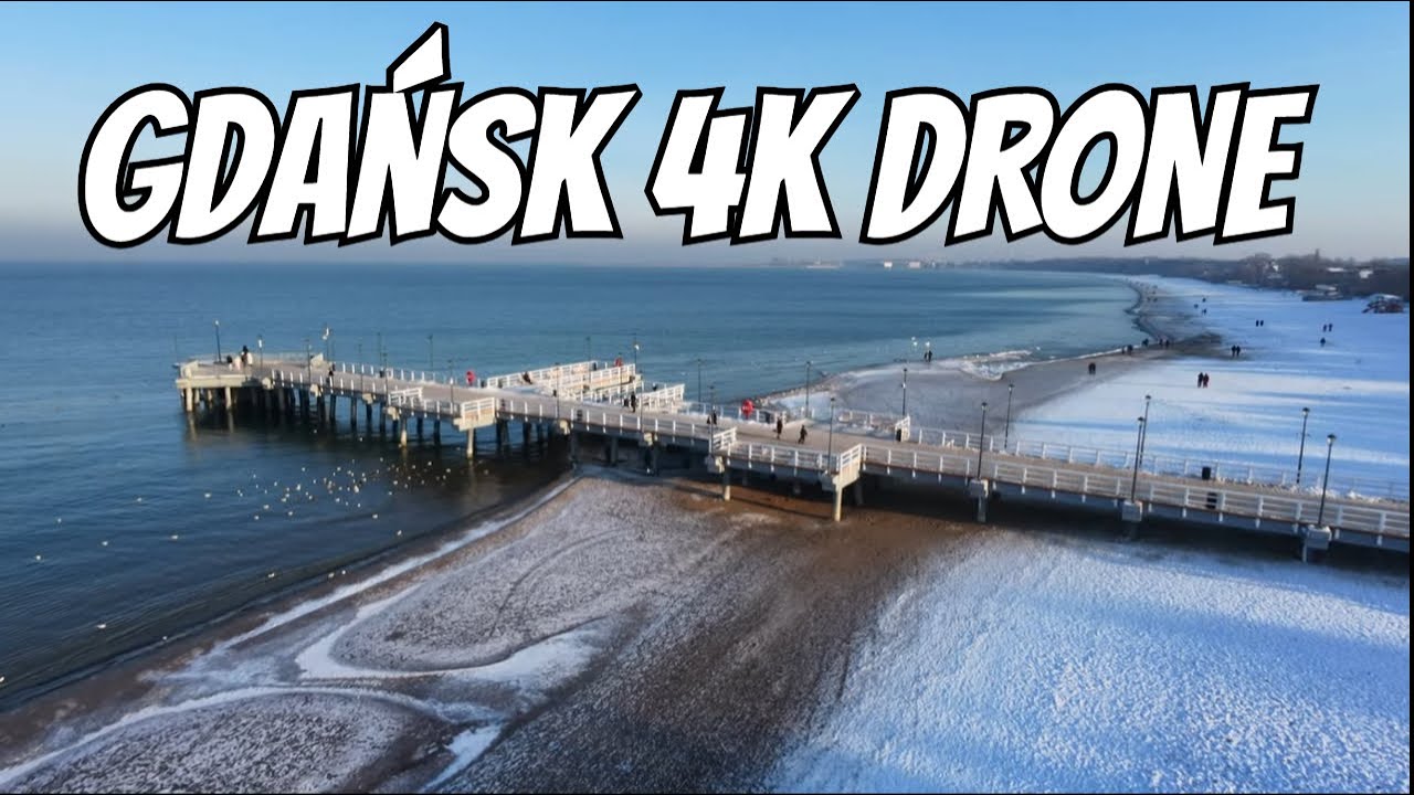Brzeźno Gdańsk Polska Zima 2026 - widok z drona 4K, molo, zamarznięta plaża