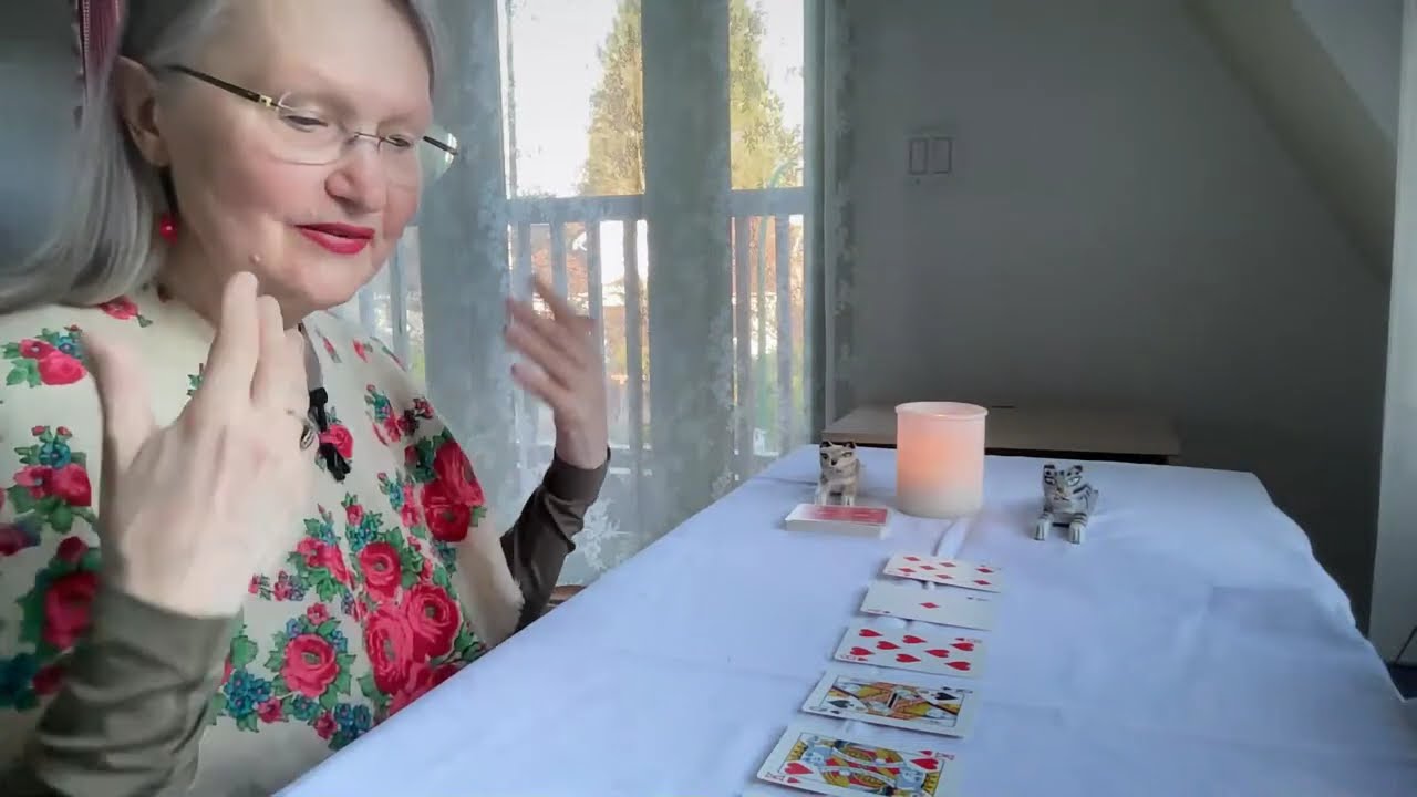 Личная Жизнь Червовой Дамы! Он и Вы. Я вам скажу, что будет дальше? #колена таро онлайн