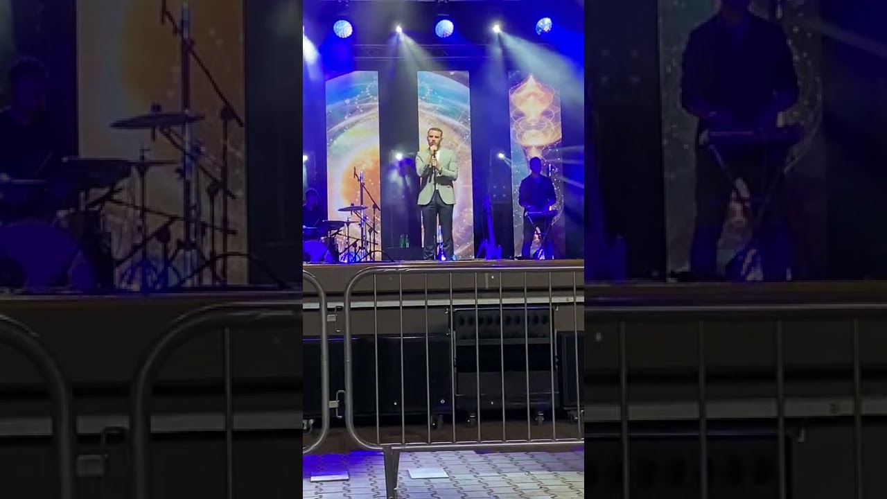 Krystian Ochman - Hallelujah / Slow dancing in the dark (cover) - Exclusive Tour Warszawa 27/07/2022