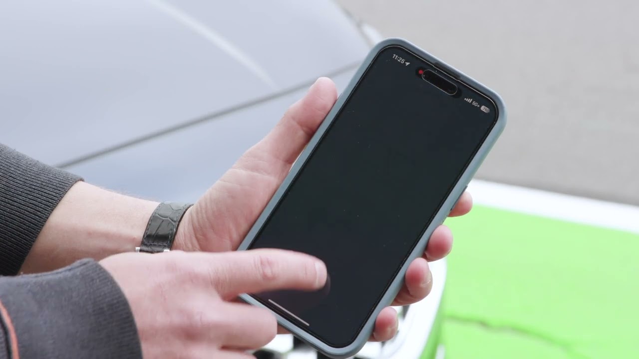 Pagar el estacionamiento con un teléfono inteligente