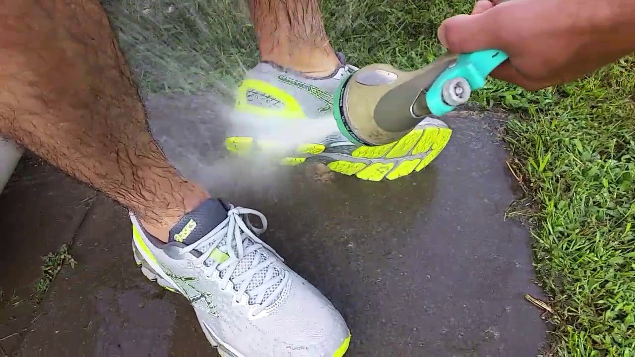 Asics Gel-Nimbus FluidFit Running Shoes....Get Wet - 2