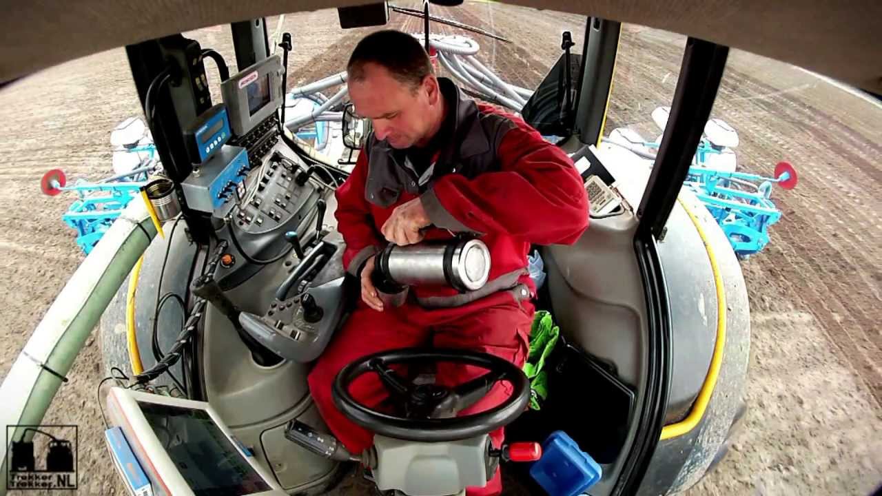 NEW! Monosem NG Plus 4 / 12 Rows + Valtra N141 + New SBG-GPS system! HD
