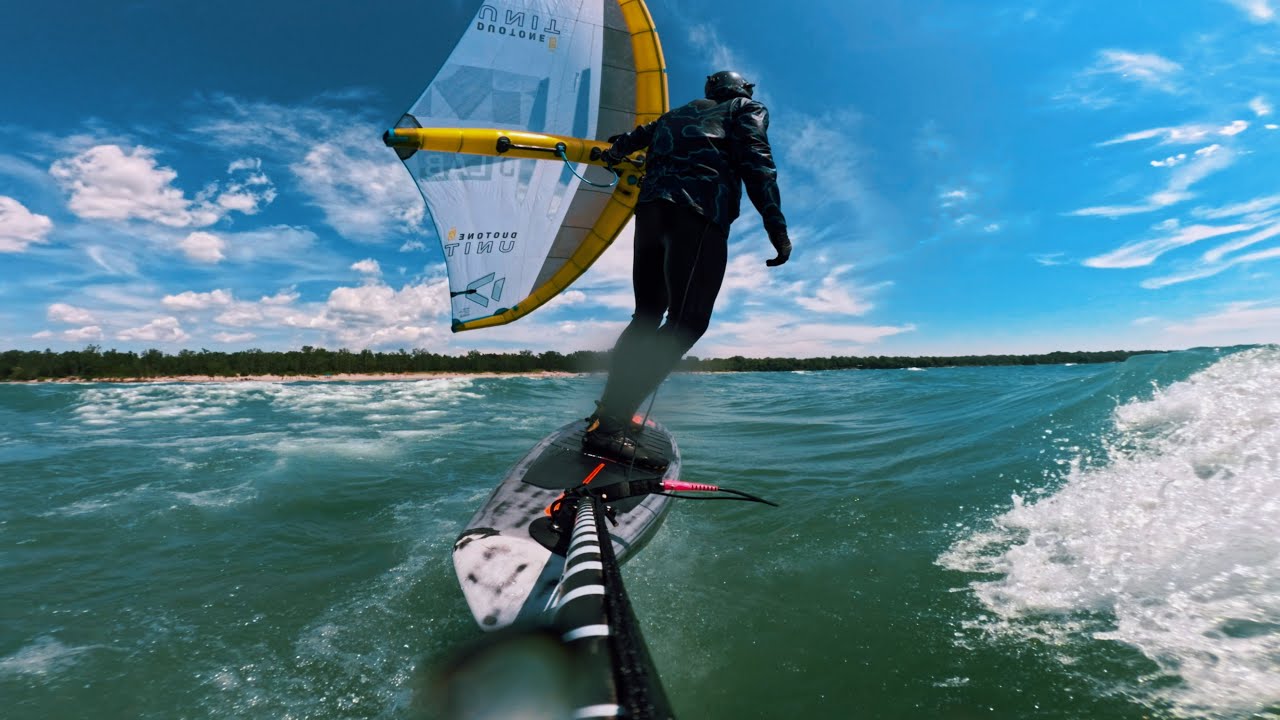 Light 2 Fun Conditions Summer WingFoil Lake Ontario
