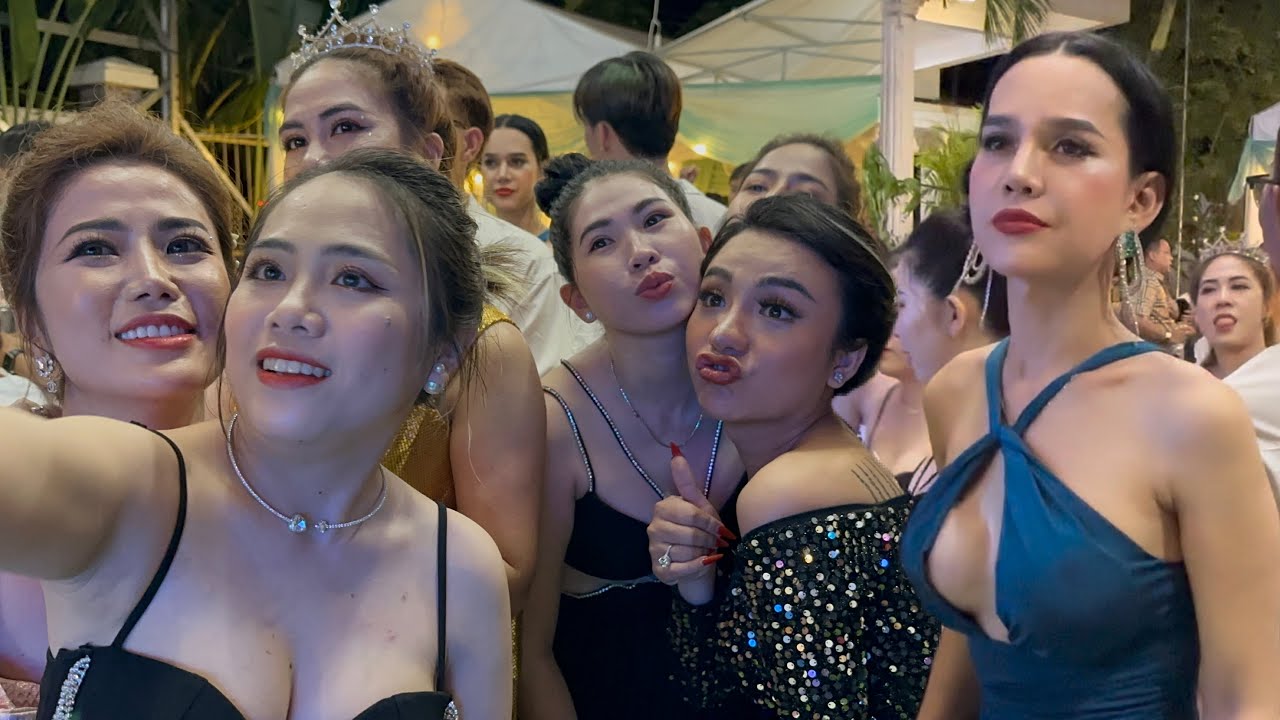 Bội Nhi Yumi Ghẹo Chú Rể Trai Đẹp 2 Họ Cuối Tiệc Cưới Cười Vỡ Bụng | Check in xì phố