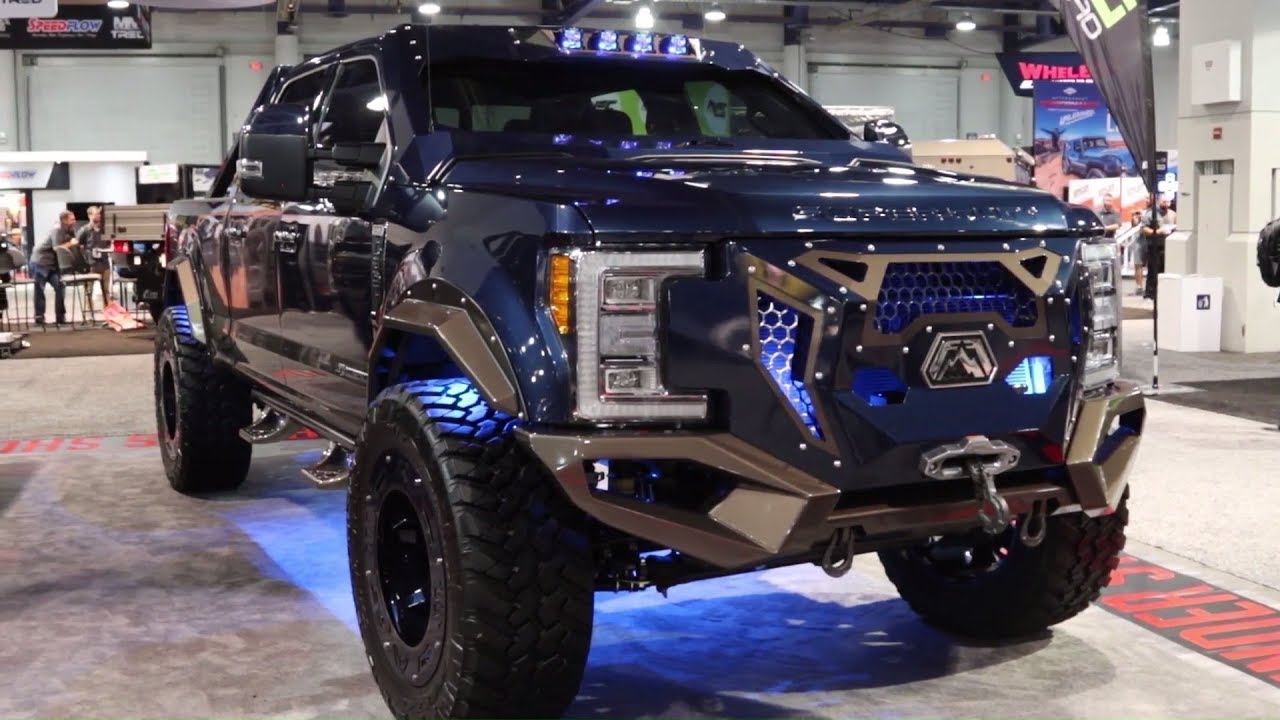 SEMA2017: Fab Fours Features Fresh Faces With Unique Grille Treatments