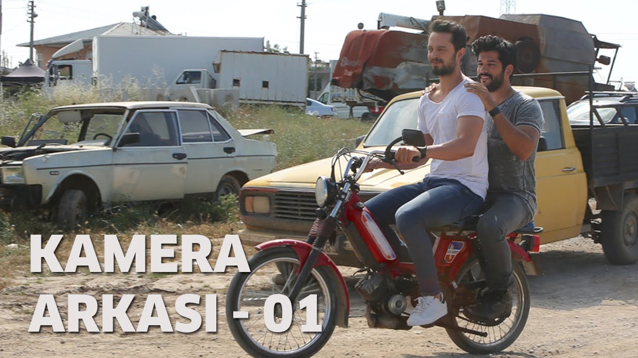 Burak Özçivit ile Murat Boz'un Mobiletle İmtihanı